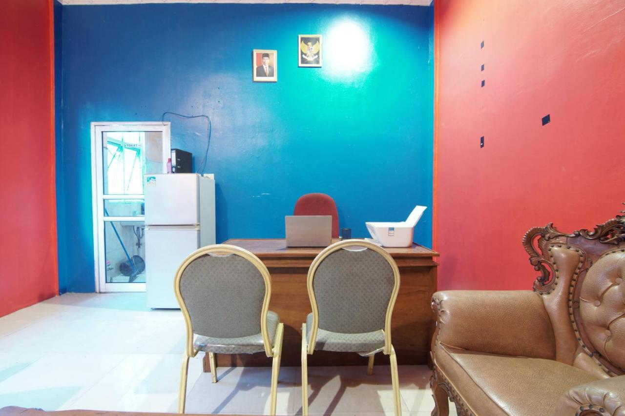 Oyo 91510 Homestay Utama Syariah Пеканбару Екстериор снимка