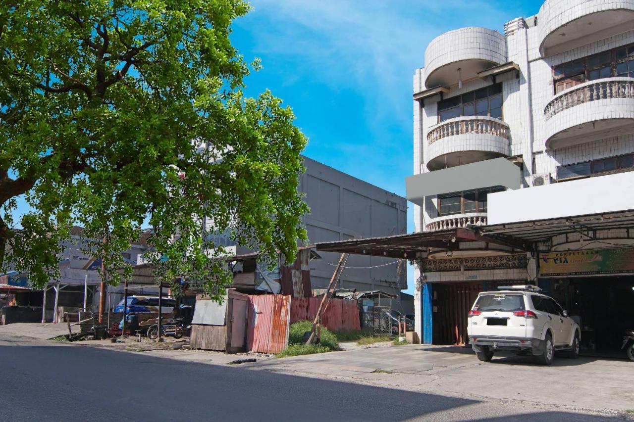 Oyo 91510 Homestay Utama Syariah Пеканбару Екстериор снимка