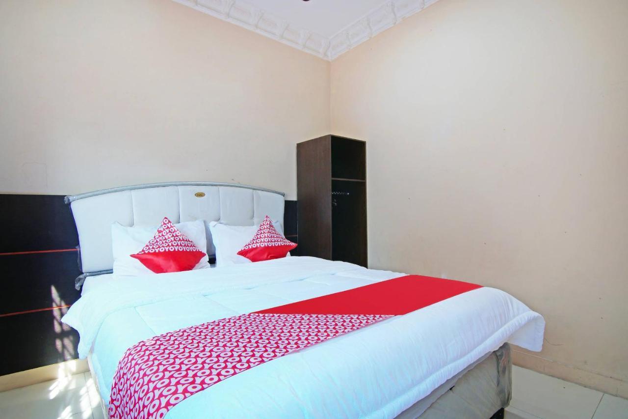 Oyo 91510 Homestay Utama Syariah Пеканбару Екстериор снимка