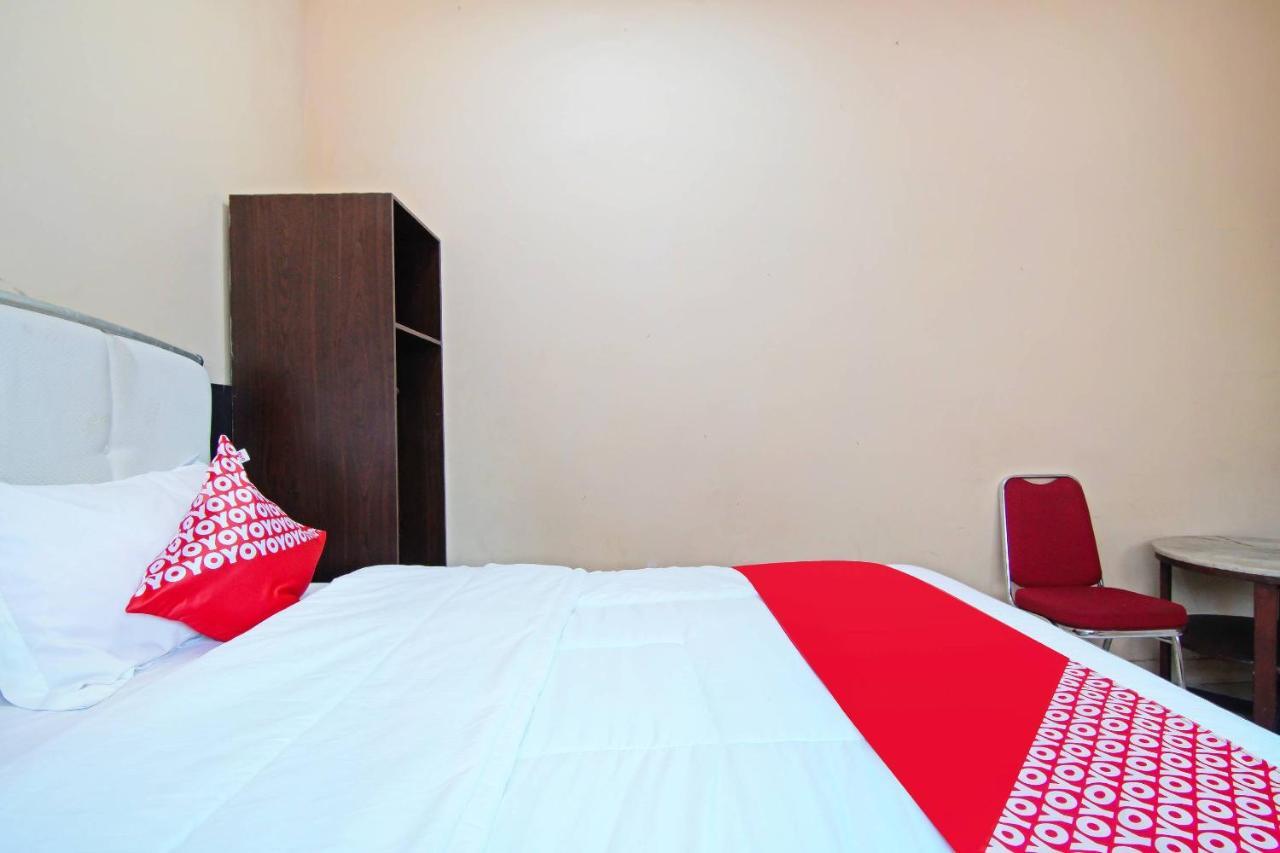 Oyo 91510 Homestay Utama Syariah Пеканбару Екстериор снимка