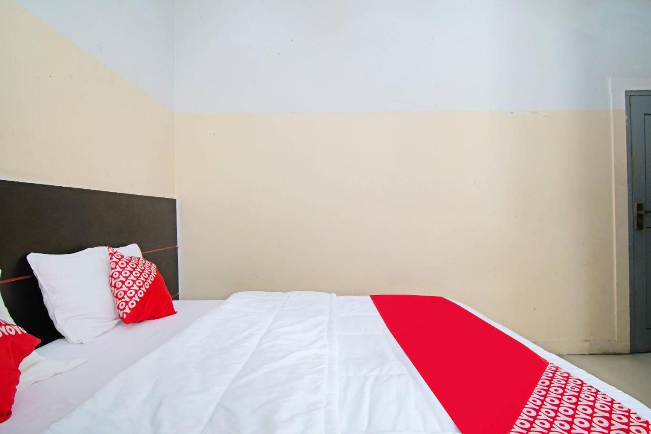 Oyo 91510 Homestay Utama Syariah Пеканбару Екстериор снимка