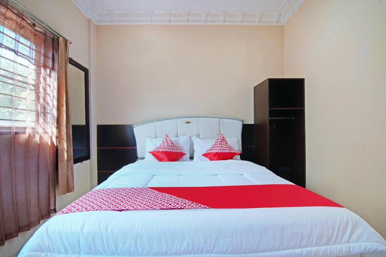 Oyo 91510 Homestay Utama Syariah Пеканбару Екстериор снимка