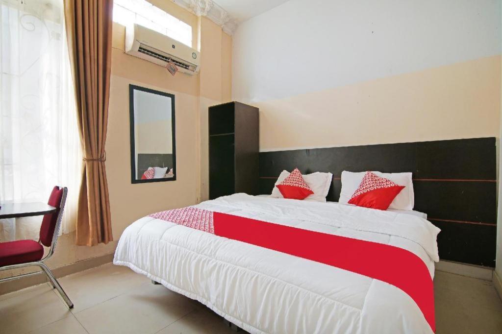 Oyo 91510 Homestay Utama Syariah Пеканбару Екстериор снимка