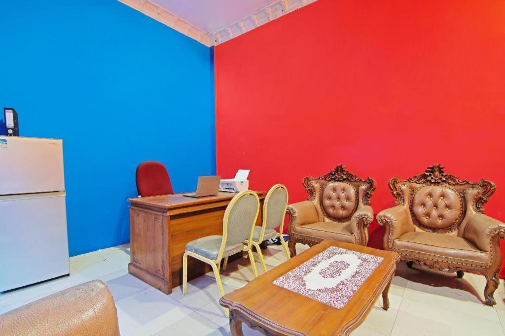 Oyo 91510 Homestay Utama Syariah Пеканбару Екстериор снимка